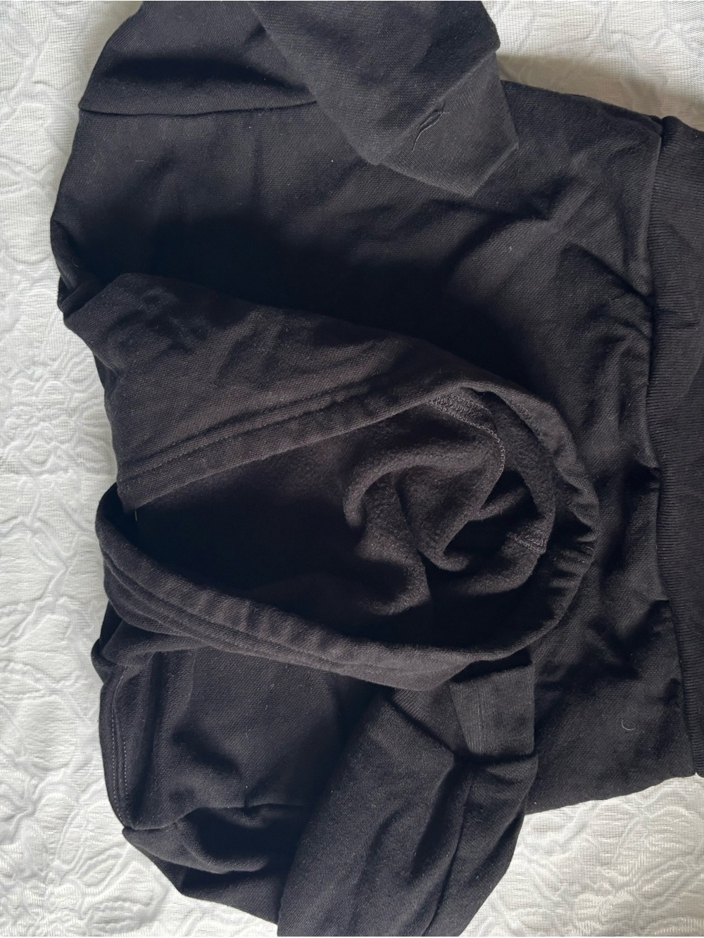 GAP Black Sweatshirt with White Tag Detail - Picture 5 of 5